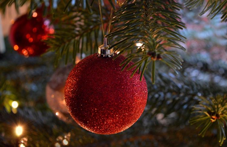 Red glitter christmas bauble